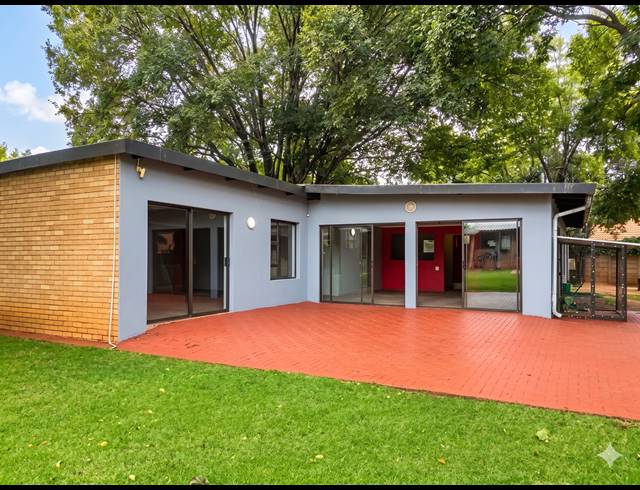 4 BEDROOM HOUSE FOR SALE IN HENLEY ON KLIP